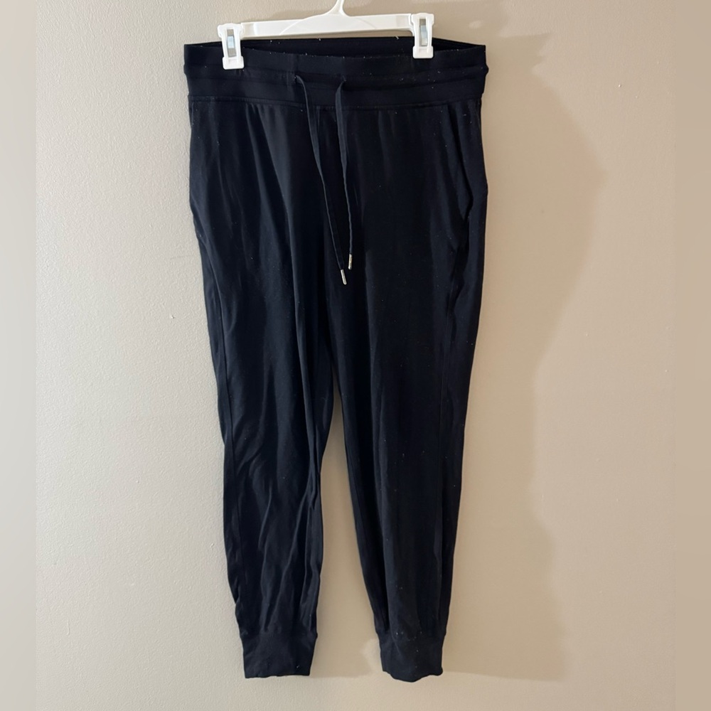 Lululemon Black Joggers size 6